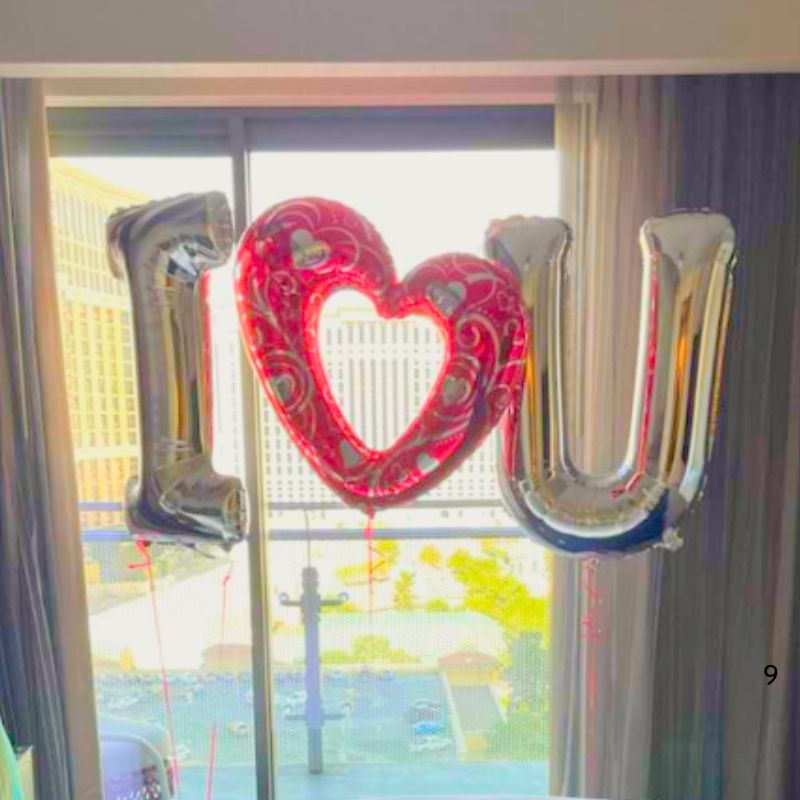 &quot;I &lt;3 YOU&quot; Jumbo Balloon Set