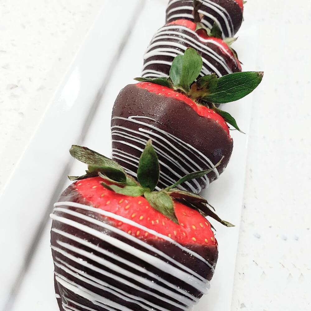 Chocolate Covered Strawberries - Tiger Lily Floral